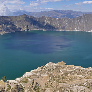 Quilotoa - crater lake